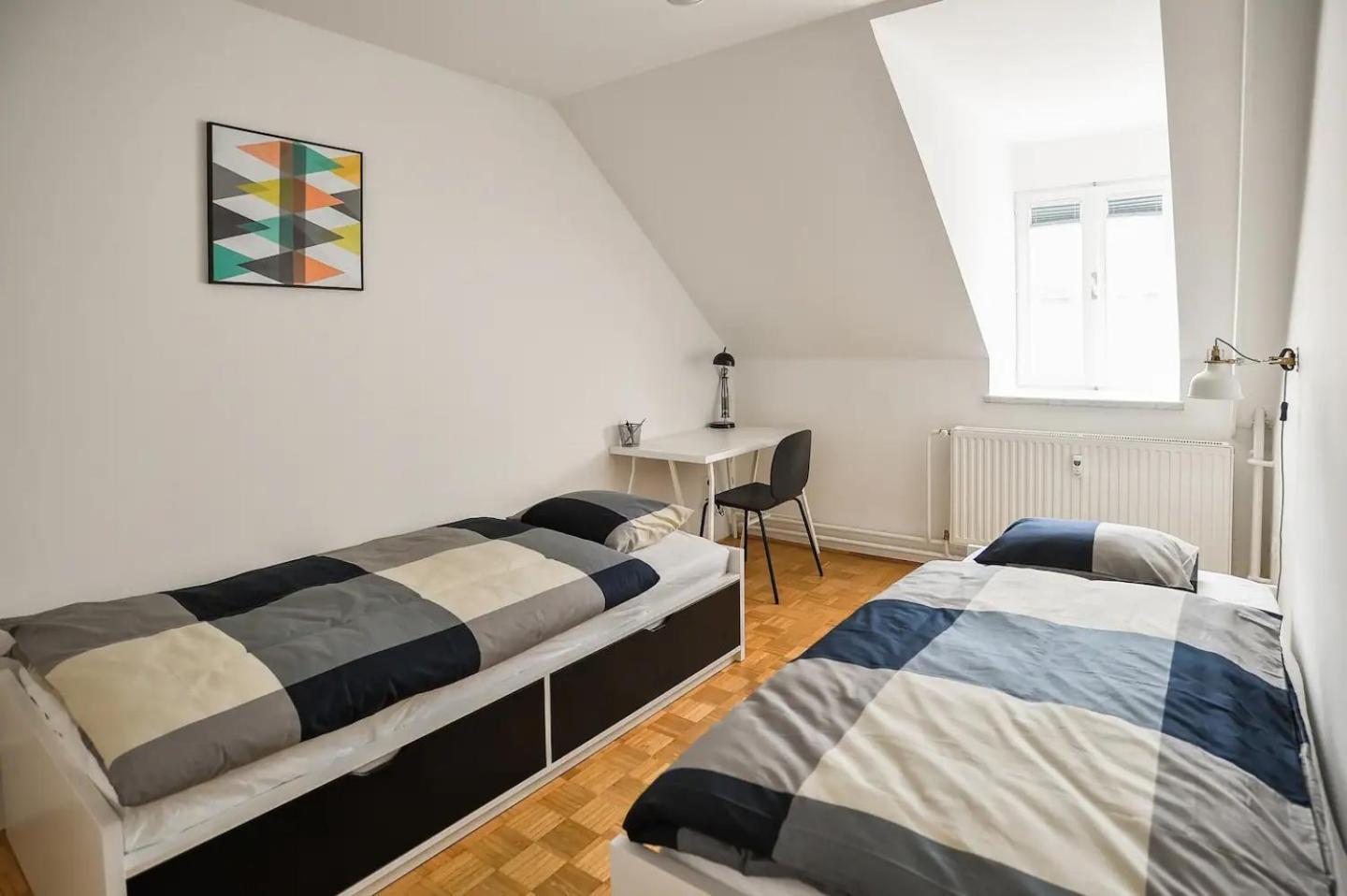 Strict City Apartments Ljubljana Eksteriør bilde
