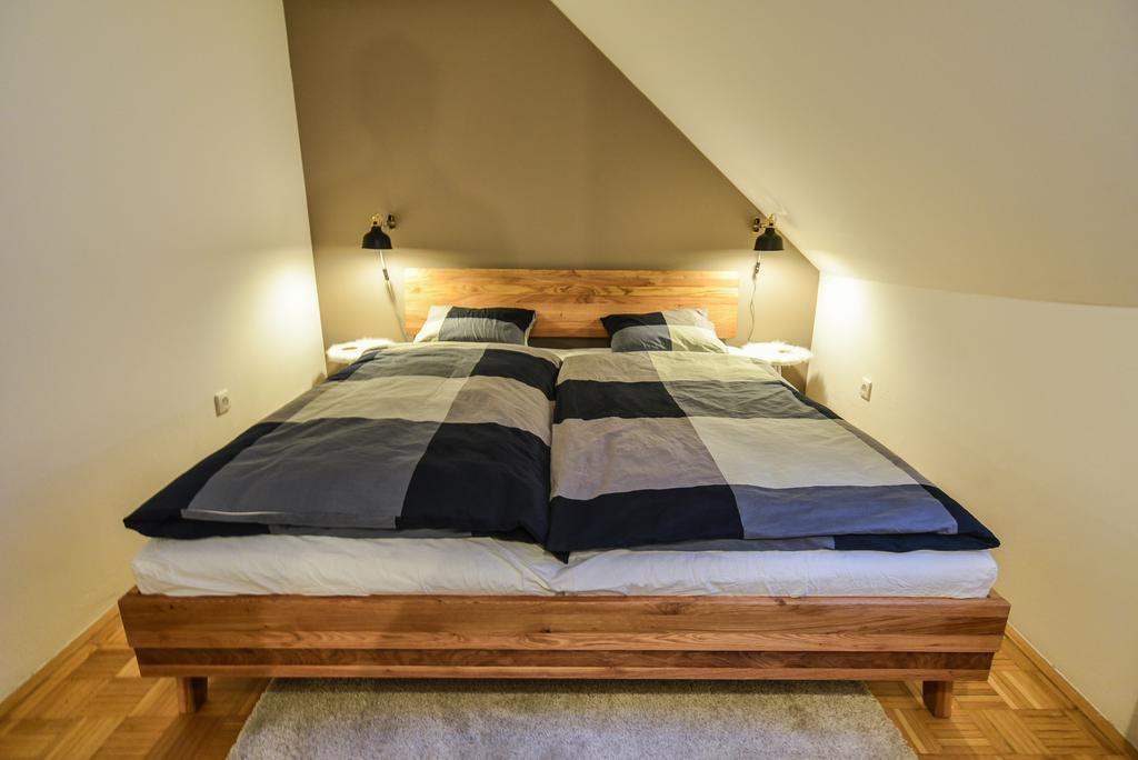 Strict City Apartments Ljubljana Eksteriør bilde